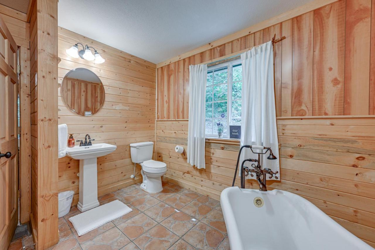 Smoky Mountain Cabin With Camping Area And Fire Pit! Whittier エクステリア 写真