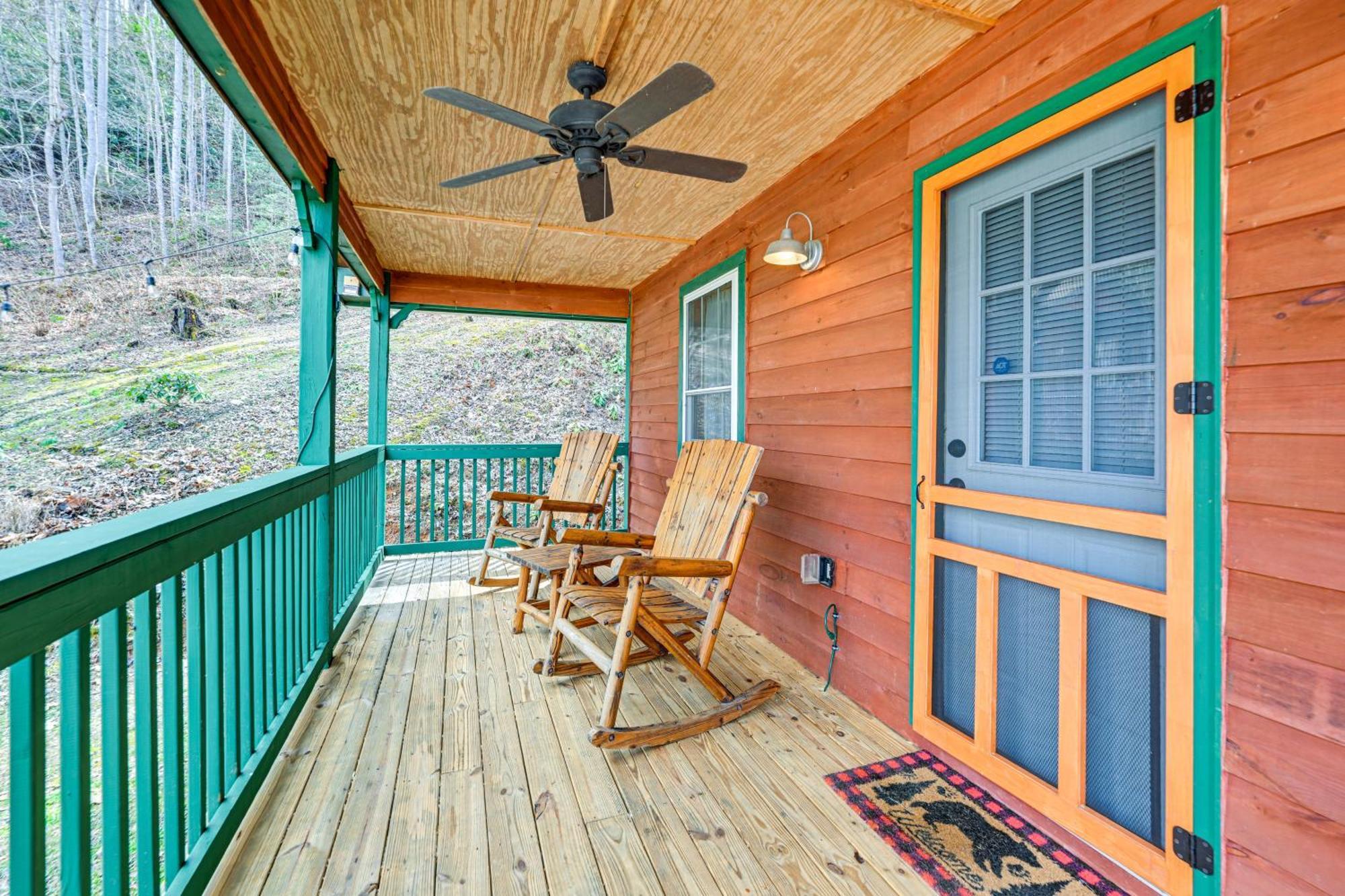 Smoky Mountain Cabin With Camping Area And Fire Pit! Whittier エクステリア 写真