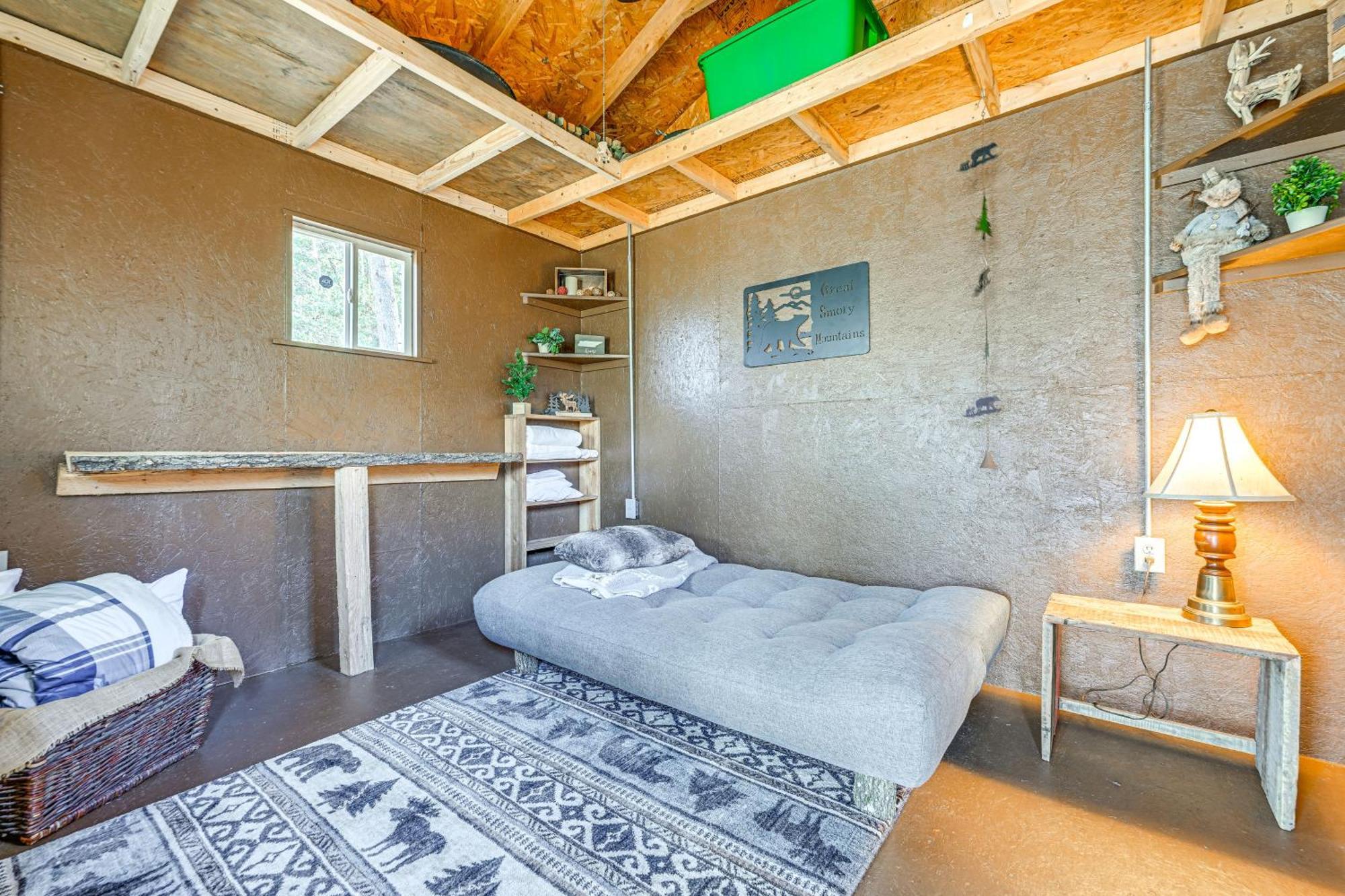 Smoky Mountain Cabin With Camping Area And Fire Pit! Whittier エクステリア 写真